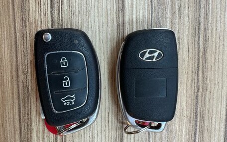 Hyundai Solaris II рестайлинг, 2013 год, 899 000 рублей, 15 фотография