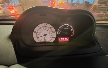 Toyota Ist II, 2004 год, 350 000 рублей, 16 фотография