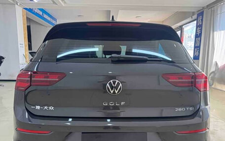 Volkswagen Golf VIII, 2023 год, 1 940 000 рублей, 5 фотография