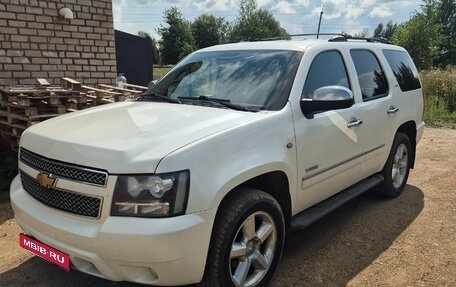 Chevrolet Tahoe III, 2012 год, 1 850 000 рублей, 2 фотография