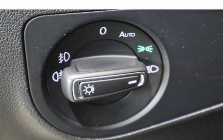 Volkswagen Tiguan II, 2019 год, 3 101 500 рублей, 15 фотография