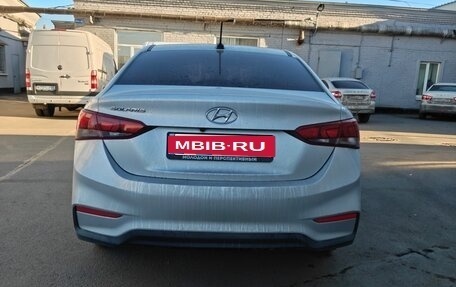 Hyundai Solaris II рестайлинг, 2017 год, 789 000 рублей, 3 фотография