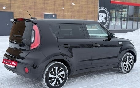 KIA Soul II рестайлинг, 2017 год, 1 560 000 рублей, 6 фотография