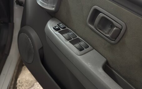 Nissan Cube II, 2001 год, 85 000 рублей, 9 фотография