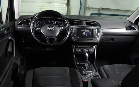 Volkswagen Tiguan II, 2017 год, 2 599 000 рублей, 6 фотография