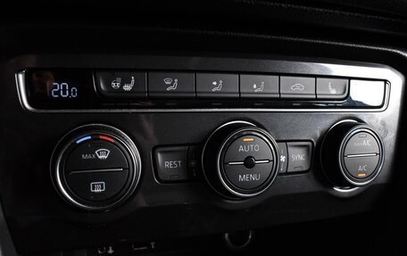 Volkswagen Tiguan II, 2017 год, 2 599 000 рублей, 14 фотография