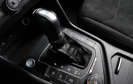 Volkswagen Tiguan II, 2017 год, 2 599 000 рублей, 19 фотография