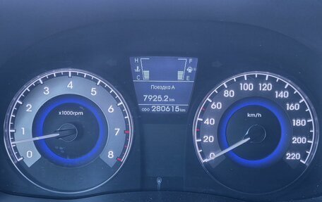 Hyundai Solaris II рестайлинг, 2013 год, 529 000 рублей, 8 фотография