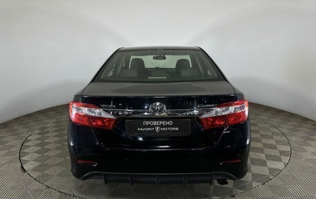 Toyota Camry, 2014 год, 1 900 000 рублей, 3 фотография