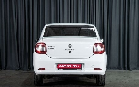 Renault Logan II, 2017 год, 899 000 рублей, 4 фотография