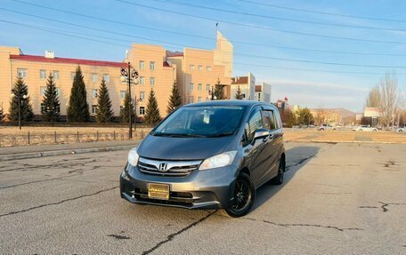Honda Freed I, 2012 год, 1 249 999 рублей, 1 фотография