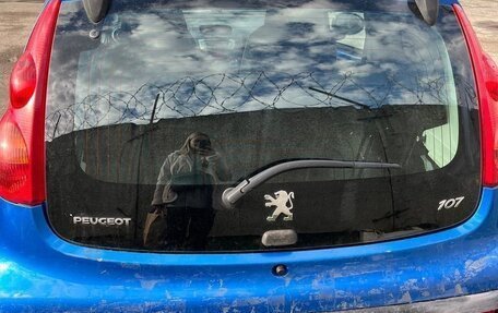 Peugeot 107 I рестайлинг, 2011 год, 440 000 рублей, 4 фотография