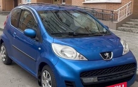 Peugeot 107 I рестайлинг, 2011 год, 440 000 рублей, 2 фотография