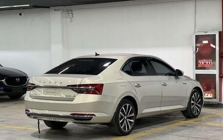 Skoda Superb III рестайлинг, 2022 год, 1 710 000 рублей, 4 фотография