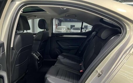 Skoda Superb III рестайлинг, 2022 год, 1 710 000 рублей, 10 фотография