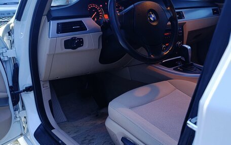 BMW 3 серия, 2008 год, 900 000 рублей, 18 фотография