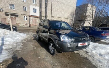 Hyundai Tucson III, 2008 год, 885 000 рублей, 2 фотография