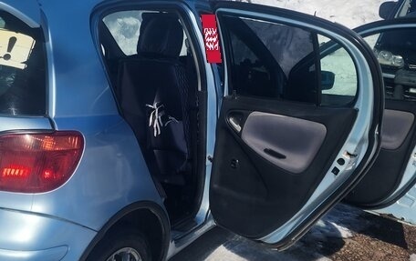 Toyota Vitz, 2003 год, 400 000 рублей, 5 фотография