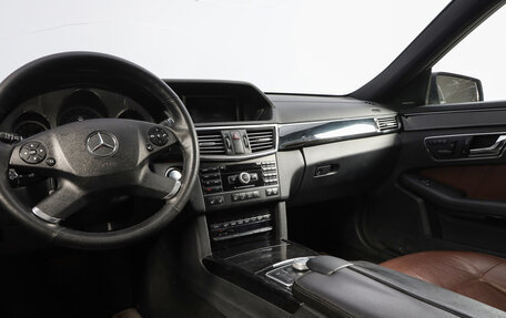 Mercedes-Benz E-Класс, 2010 год, 1 549 000 рублей, 11 фотография