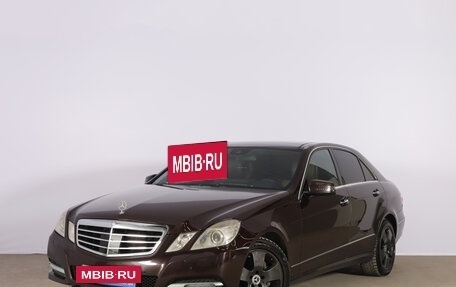 Mercedes-Benz E-Класс, 2010 год, 1 549 000 рублей, 4 фотография