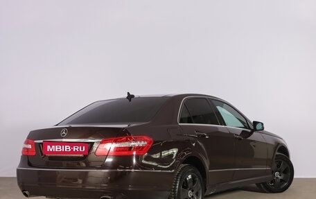 Mercedes-Benz E-Класс, 2010 год, 1 549 000 рублей, 5 фотография