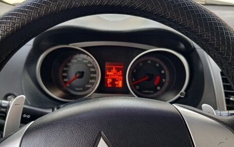 Mitsubishi Outlander III рестайлинг 3, 2008 год, 1 300 000 рублей, 3 фотография