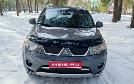 Mitsubishi Outlander III рестайлинг 3, 2008 год, 1 300 000 рублей, 5 фотография