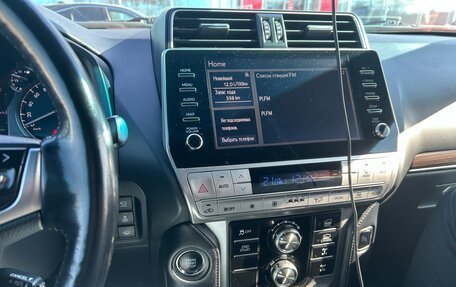 Toyota Land Cruiser Prado 150 рестайлинг 2, 2021 год, 5 900 000 рублей, 4 фотография