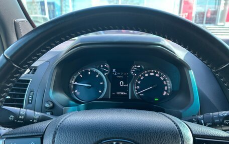 Toyota Land Cruiser Prado 150 рестайлинг 2, 2021 год, 5 900 000 рублей, 5 фотография