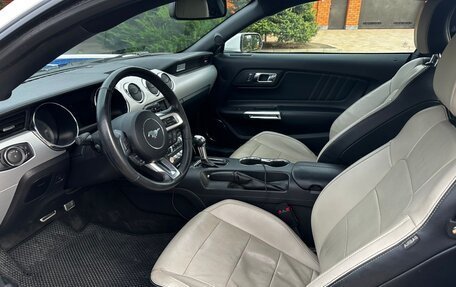 Ford Mustang VI рестайлинг, 2016 год, 4 500 000 рублей, 8 фотография