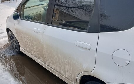 Honda Fit III, 2004 год, 330 000 рублей, 3 фотография