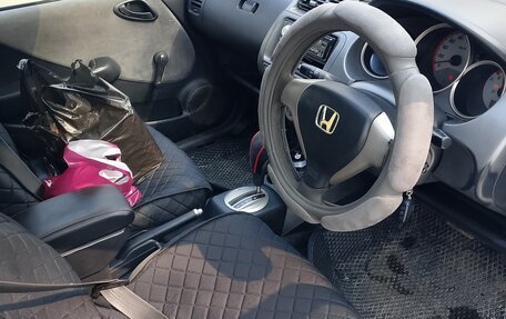 Honda Fit III, 2004 год, 330 000 рублей, 5 фотография