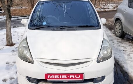 Honda Fit III, 2004 год, 330 000 рублей, 2 фотография