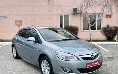 Opel Astra J, 2011 год, 656 000 рублей, 1 фотография