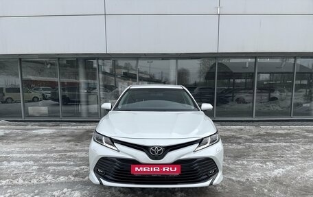 Toyota Camry, 2021 год, 3 030 000 рублей, 1 фотография