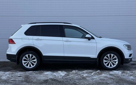 Volkswagen Tiguan II, 2017 год, 2 200 000 рублей, 7 фотография