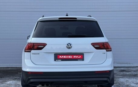 Volkswagen Tiguan II, 2017 год, 2 200 000 рублей, 8 фотография