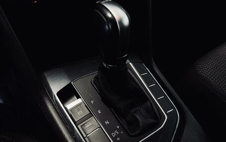 Volkswagen Tiguan II, 2017 год, 2 200 000 рублей, 17 фотография