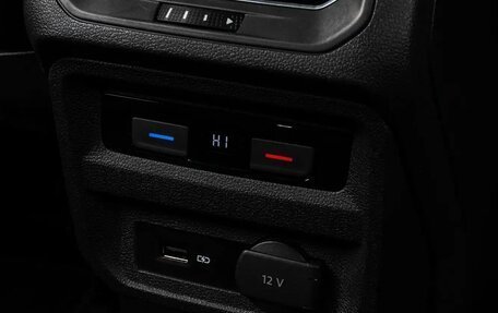 Volkswagen Tiguan II, 2017 год, 2 200 000 рублей, 18 фотография