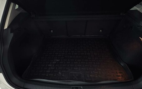 Volkswagen Tiguan II, 2017 год, 2 200 000 рублей, 24 фотография