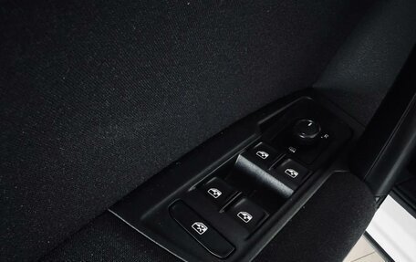 Volkswagen Tiguan II, 2017 год, 2 200 000 рублей, 16 фотография