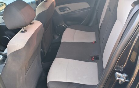 Chevrolet Cruze II, 2011 год, 650 000 рублей, 9 фотография