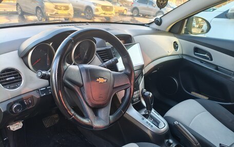 Chevrolet Cruze II, 2011 год, 650 000 рублей, 6 фотография