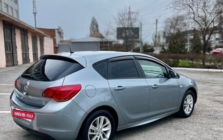 Opel Astra J, 2011 год, 656 000 рублей, 4 фотография