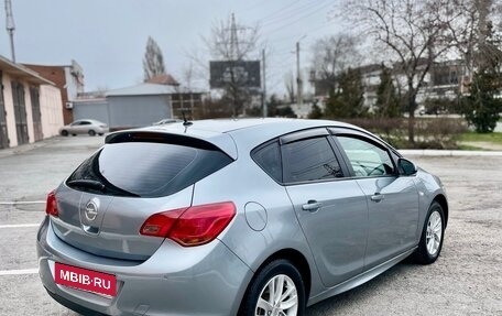 Opel Astra J, 2011 год, 656 000 рублей, 11 фотография