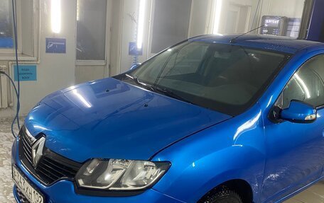 Renault Sandero II рестайлинг, 2016 год, 550 000 рублей, 2 фотография