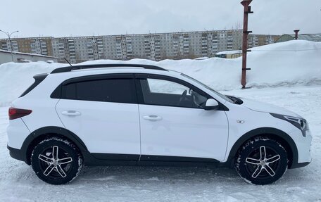 KIA Rio IV, 2021 год, 1 700 000 рублей, 2 фотография