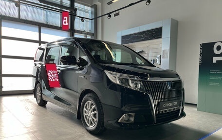 Toyota Esquire I, 2014 год, 1 870 000 рублей, 3 фотография