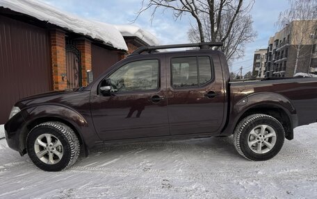 Nissan Navara (Frontier), 2013 год, 1 650 000 рублей, 2 фотография