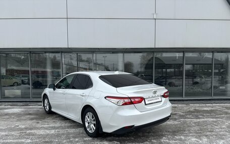 Toyota Camry, 2021 год, 3 030 000 рублей, 6 фотография